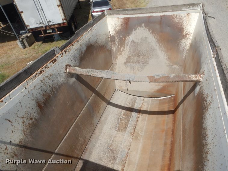 image for item HB9282 2007 Lufkin bottom dump trailer