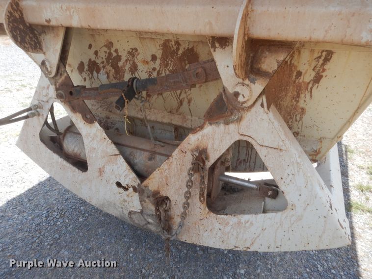 image for item HB9282 2007 Lufkin bottom dump trailer