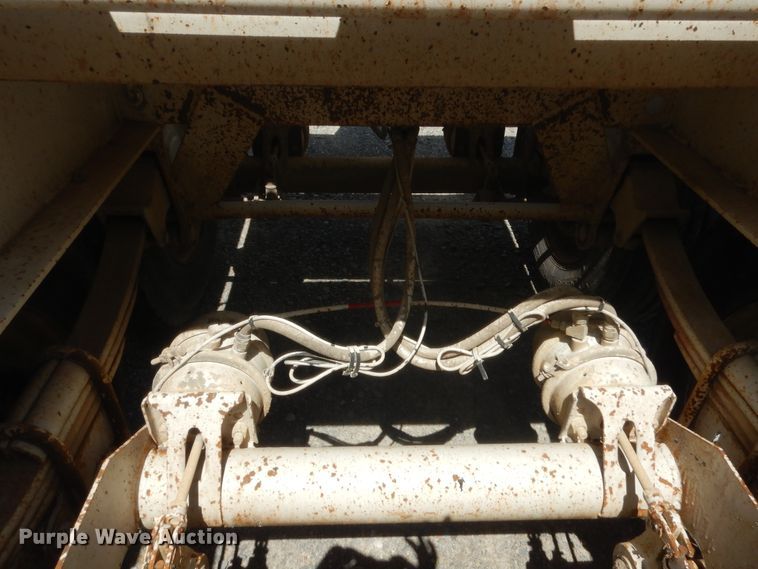 image for item HB9282 2007 Lufkin bottom dump trailer
