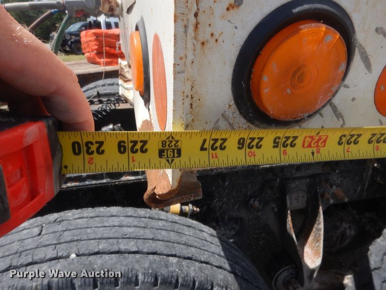 image for item HB9282 2007 Lufkin bottom dump trailer