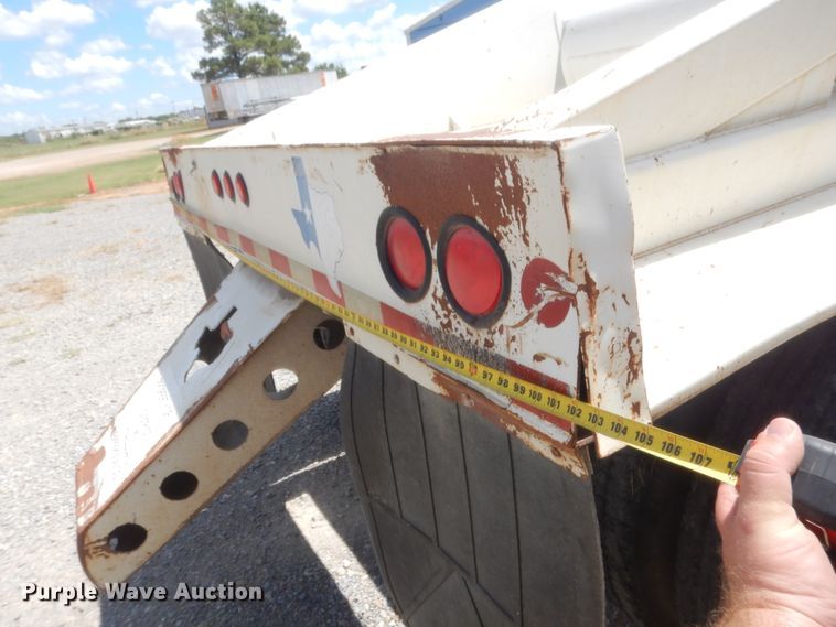image for item HB9282 2007 Lufkin bottom dump trailer