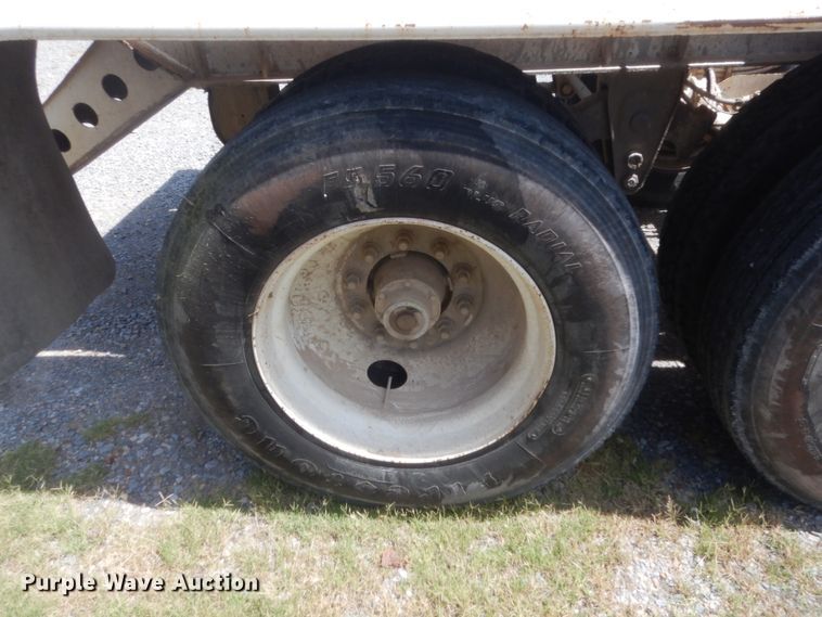 image for item HB9282 2007 Lufkin bottom dump trailer