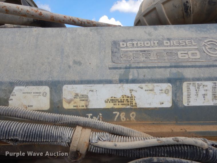 image for item HB9284 1997 Freightliner FLD  semi truck