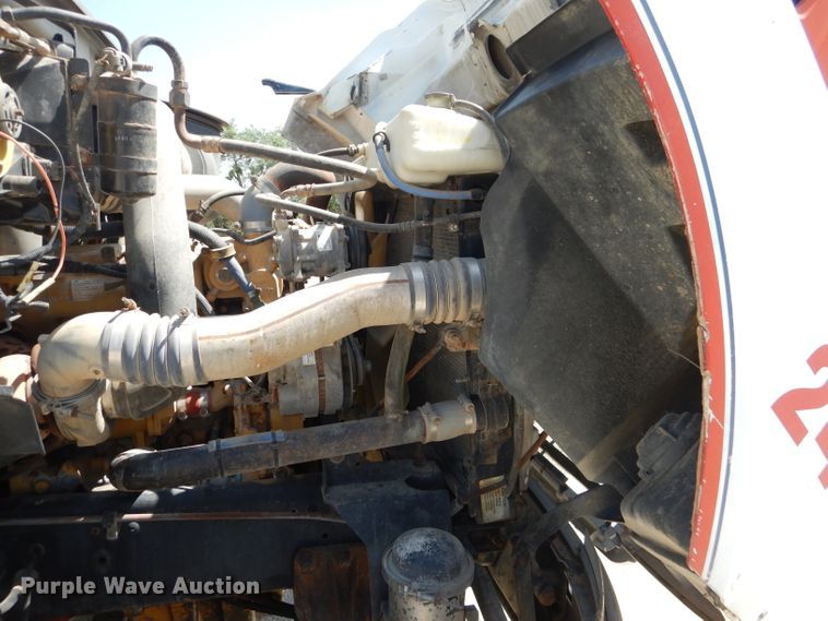 image for item HC9057 1988 Ford AT9513  semi truck