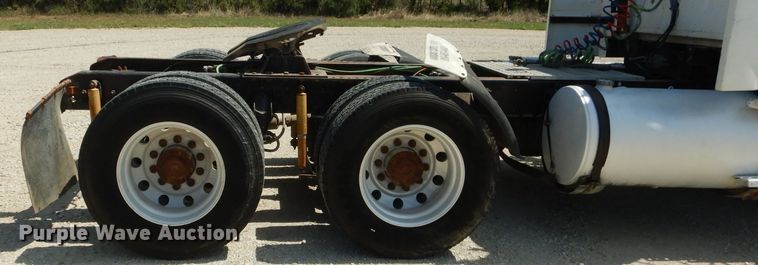 image for item HC9057 1988 Ford AT9513  semi truck