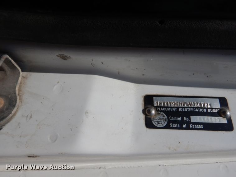 image for item HC9057 1988 Ford AT9513  semi truck