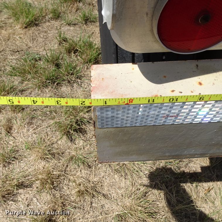 image for item HC9065 1986 Fruehauf TEA-F2-R-3800 tank trailer