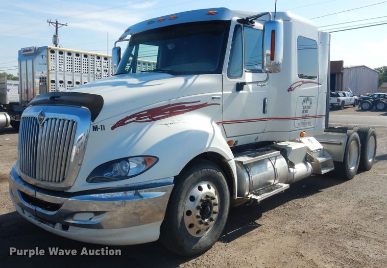 image for item HM9238 2012 International ProStar  semi truck