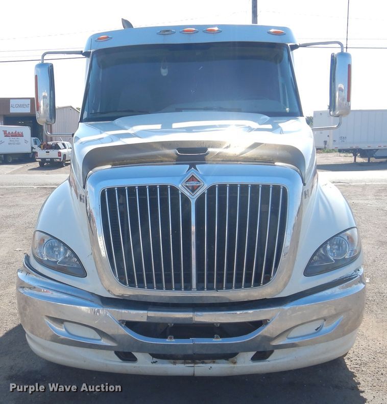 image for item HM9238 2012 International ProStar  semi truck
