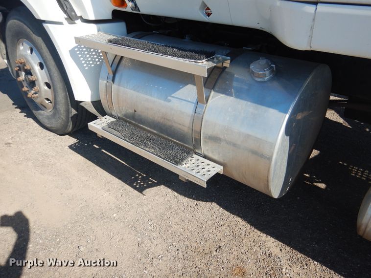 image for item HM9238 2012 International ProStar  semi truck