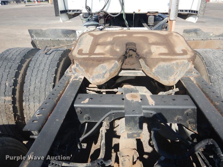 image for item HM9238 2012 International ProStar  semi truck