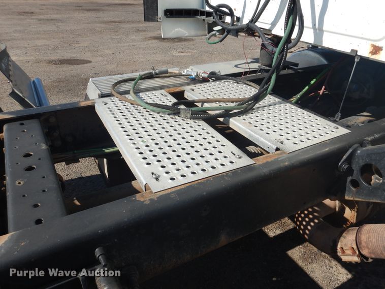 image for item HM9238 2012 International ProStar  semi truck