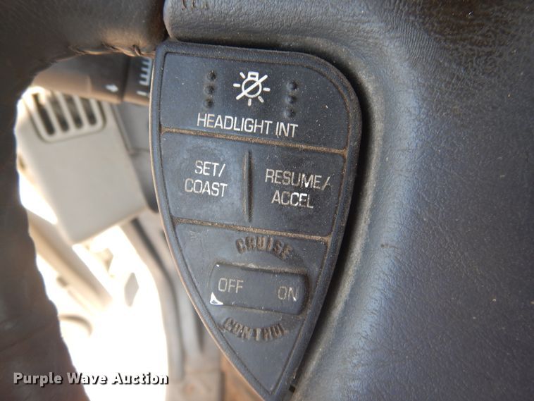 image for item HM9238 2012 International ProStar  semi truck