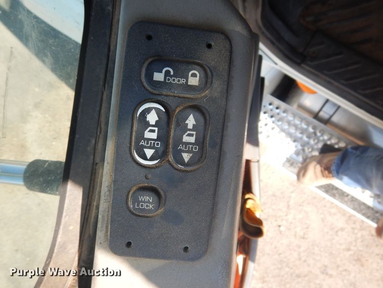 image for item HM9238 2012 International ProStar  semi truck