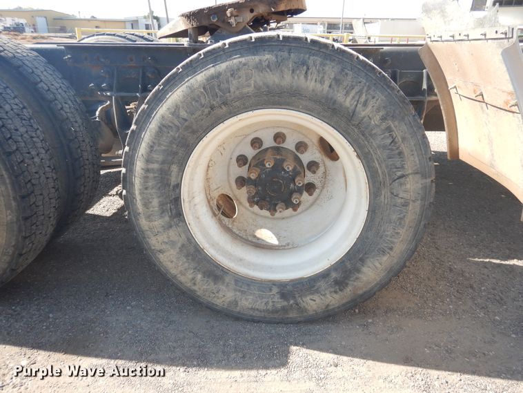 image for item HM9238 2012 International ProStar  semi truck