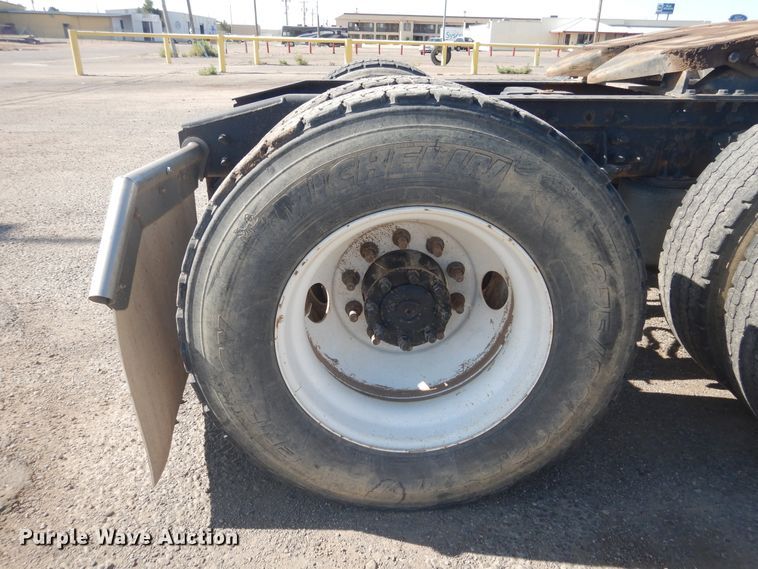 image for item HM9238 2012 International ProStar  semi truck