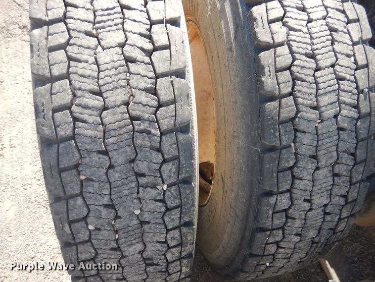 image for item HM9238 2012 International ProStar  semi truck