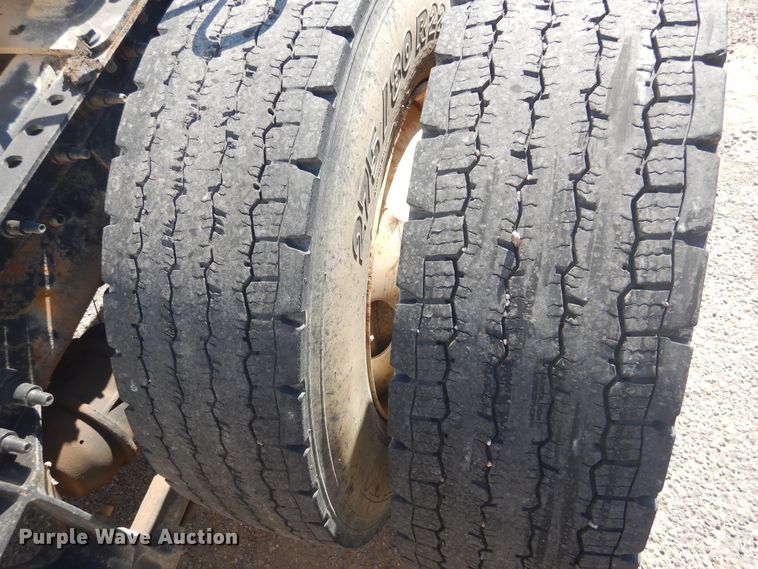 image for item HM9238 2012 International ProStar  semi truck