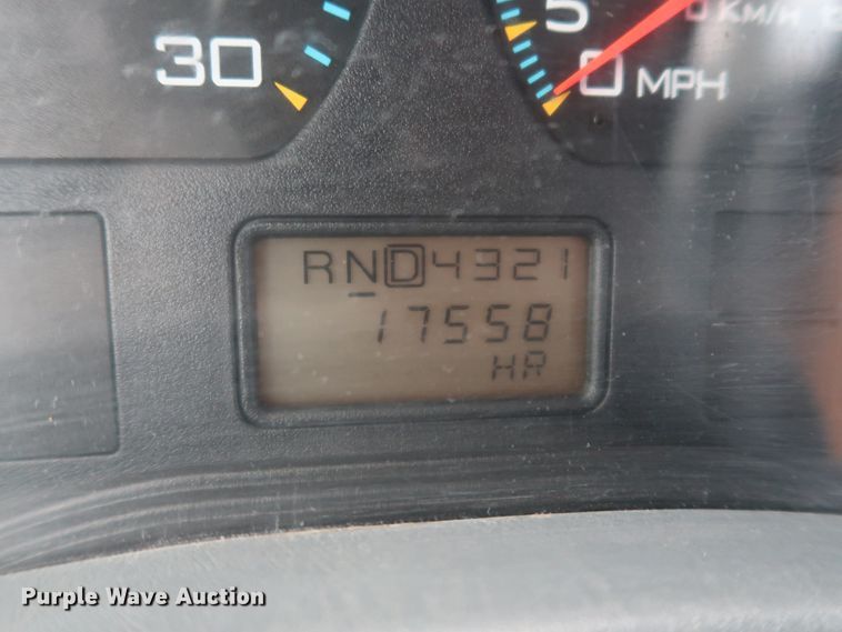 image for item HS9559 2003 International 7400  digger derrick truck