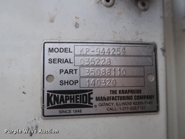 image for item HS9559 2003 International 7400  digger derrick truck