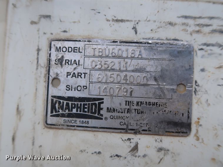 image for item HS9559 2003 International 7400  digger derrick truck