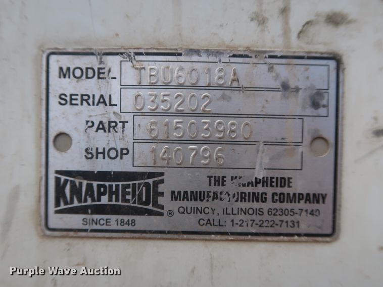 image for item HS9559 2003 International 7400  digger derrick truck