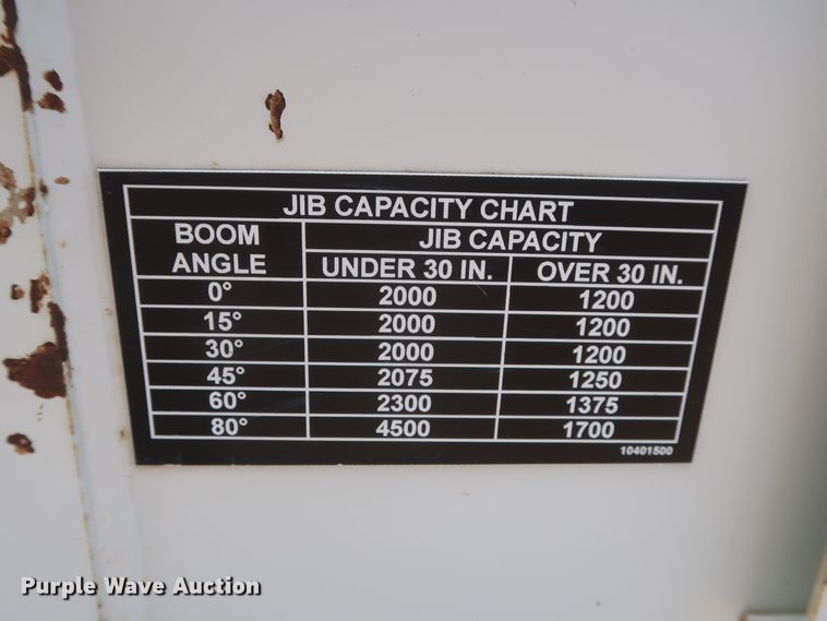 image for item HS9559 2003 International 7400  digger derrick truck