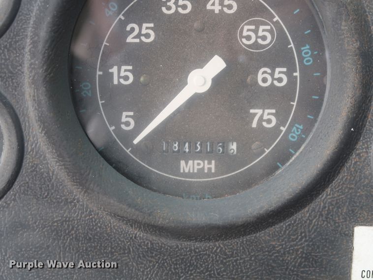 image for item HT9647 1988 Ford L7000  semi truck