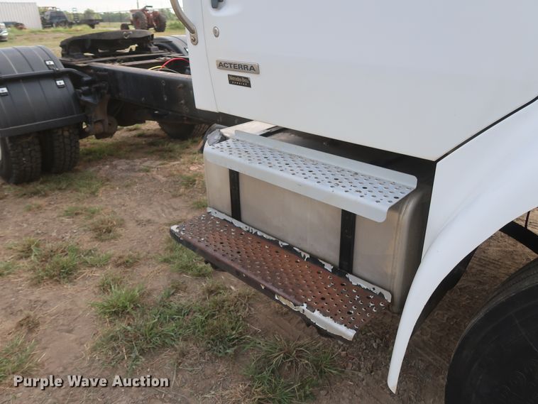 image for item HT9652 2005 Sterling Acterra  semi truck