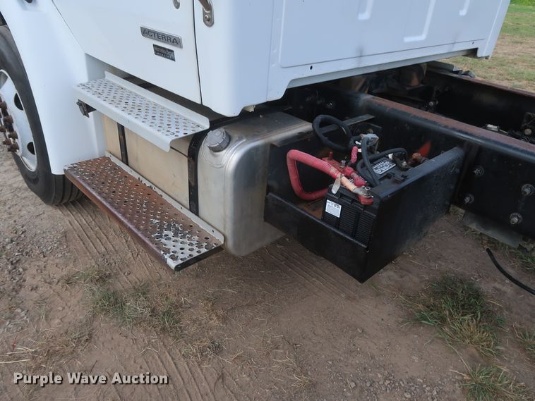 image for item HT9652 2005 Sterling Acterra  semi truck