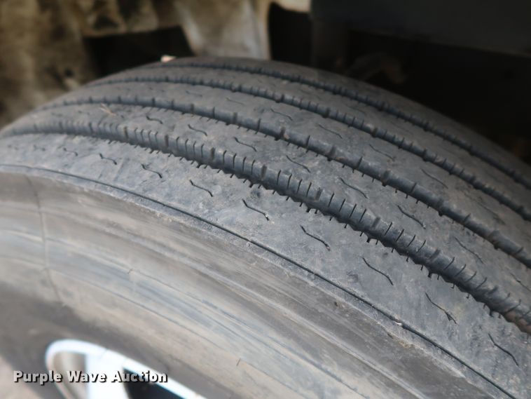 image for item HT9652 2005 Sterling Acterra  semi truck