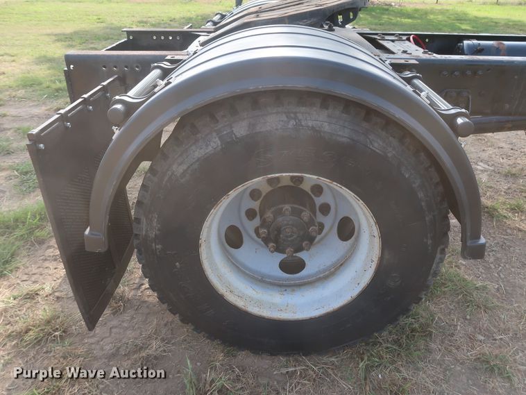 image for item HT9652 2005 Sterling Acterra  semi truck