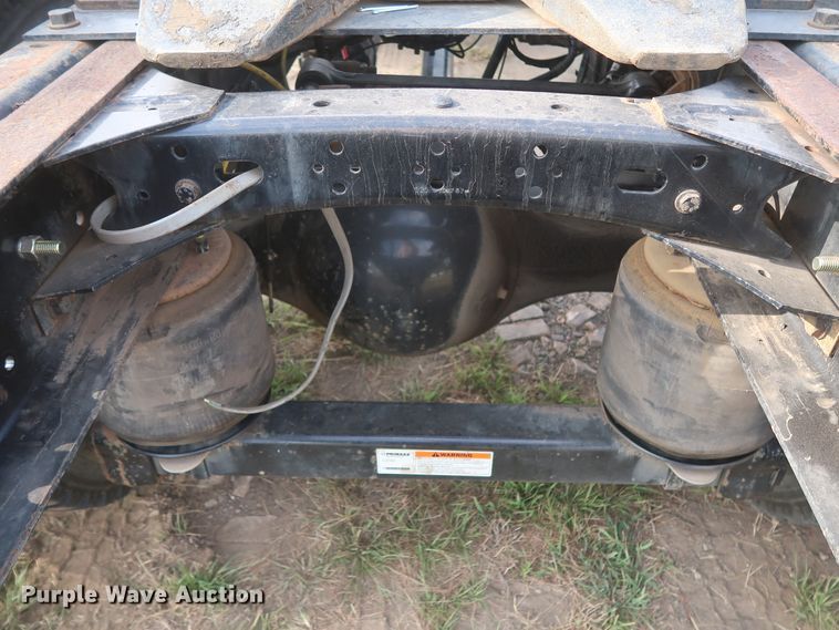 image for item HT9652 2005 Sterling Acterra  semi truck