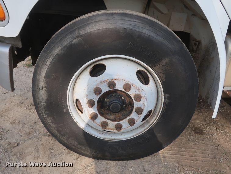 image for item HT9652 2005 Sterling Acterra  semi truck