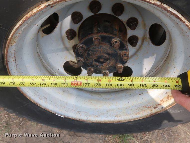 image for item HT9652 2005 Sterling Acterra  semi truck