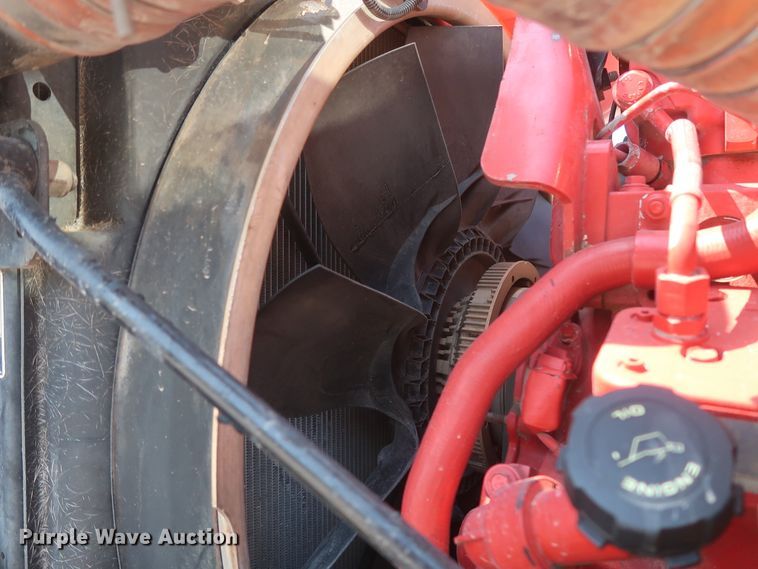 image for item HT9658 2014 Peterbilt 365  semi truck