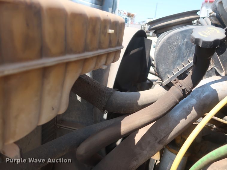 image for item HT9663 2006 Chevrolet C7500  bucket truck