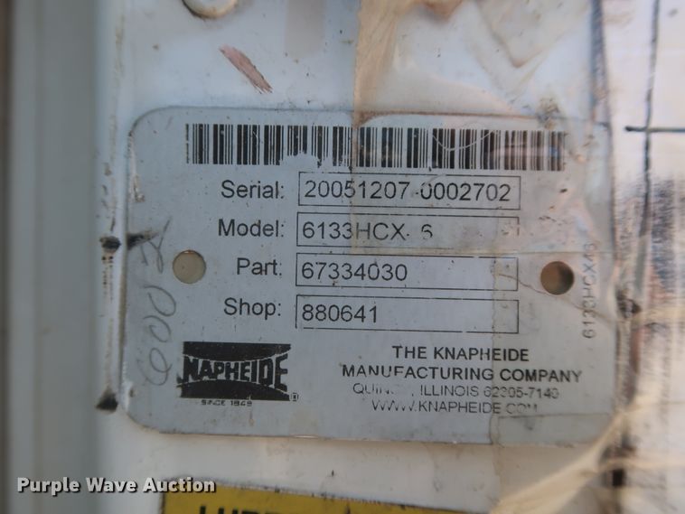 image for item HT9663 2006 Chevrolet C7500  bucket truck