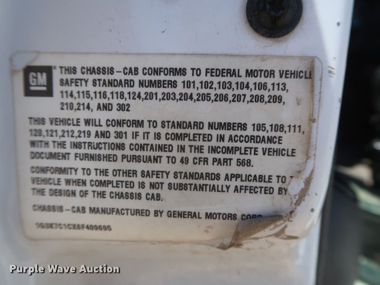 image for item HT9663 2006 Chevrolet C7500  bucket truck