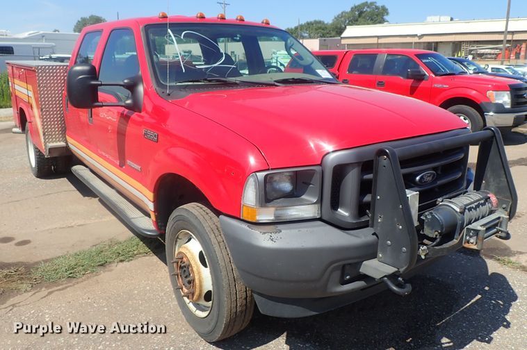 image for item DC1440 2004 Ford F550  Crew Cab utility truck
