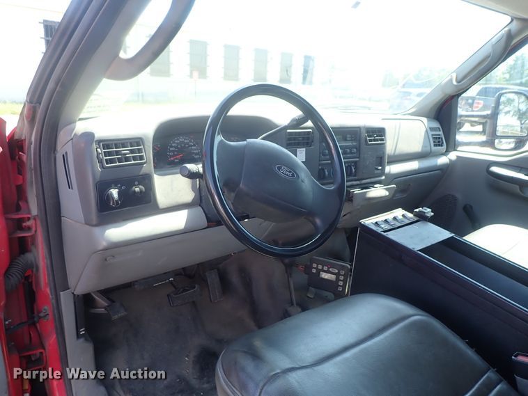 image for item DC1440 2004 Ford F550  Crew Cab utility truck