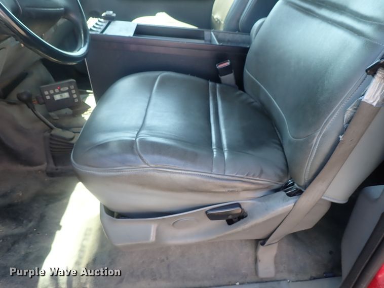 image for item DC1440 2004 Ford F550  Crew Cab utility truck