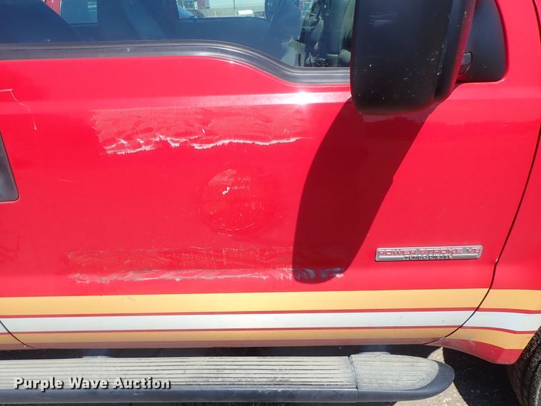 image for item DC1440 2004 Ford F550  Crew Cab utility truck