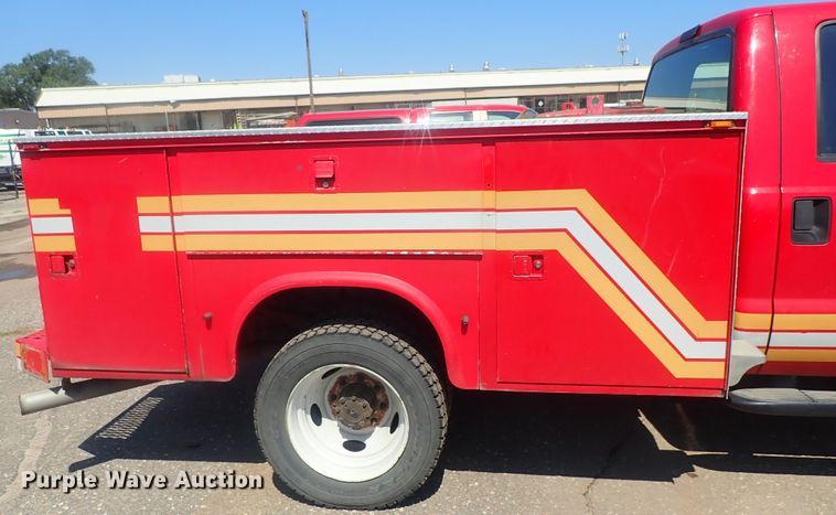 image for item DC1440 2004 Ford F550  Crew Cab utility truck