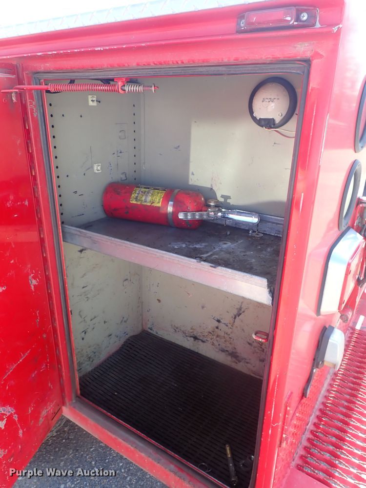 image for item DC1440 2004 Ford F550  Crew Cab utility truck