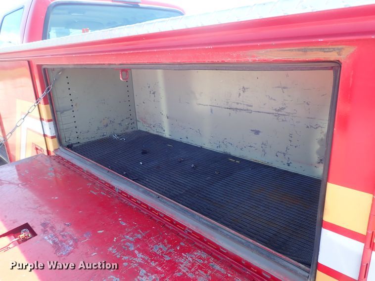 image for item DC1440 2004 Ford F550  Crew Cab utility truck