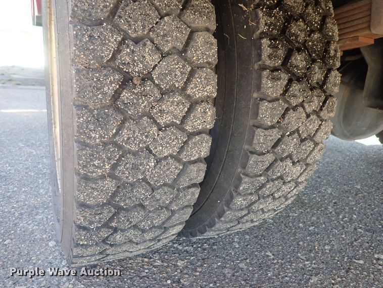 image for item DC1440 2004 Ford F550  Crew Cab utility truck