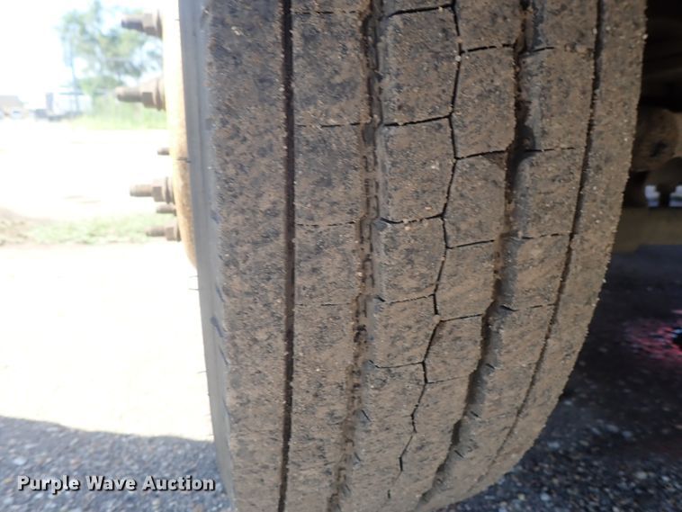 image for item DC1440 2004 Ford F550  Crew Cab utility truck