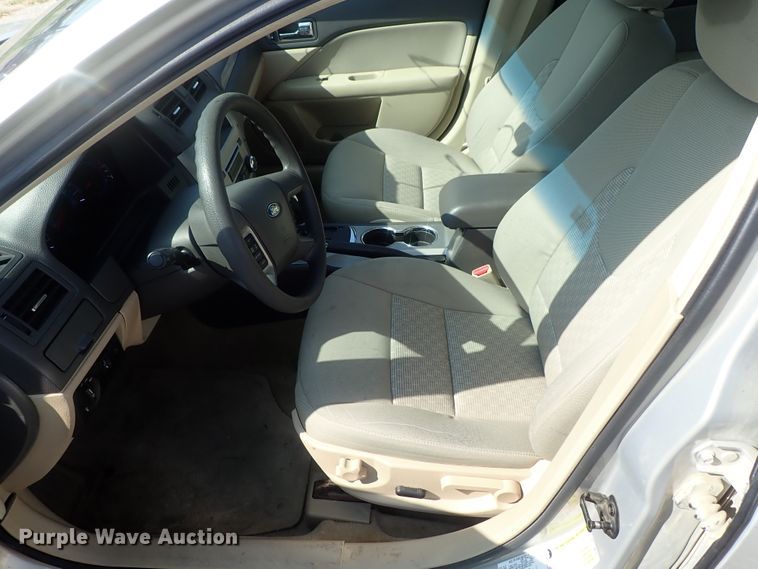 image for item DI4500 2010 Ford Fusion SE