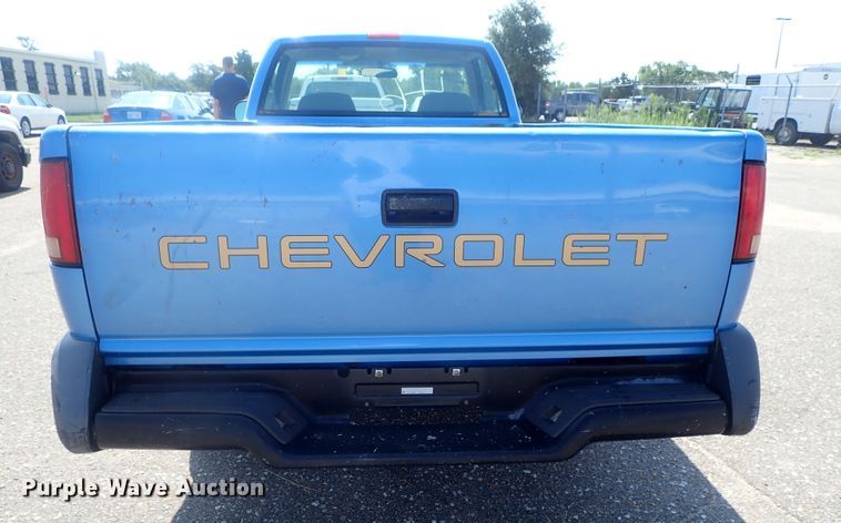 image for item DI4507 1997 Chevrolet S10  pickup truck